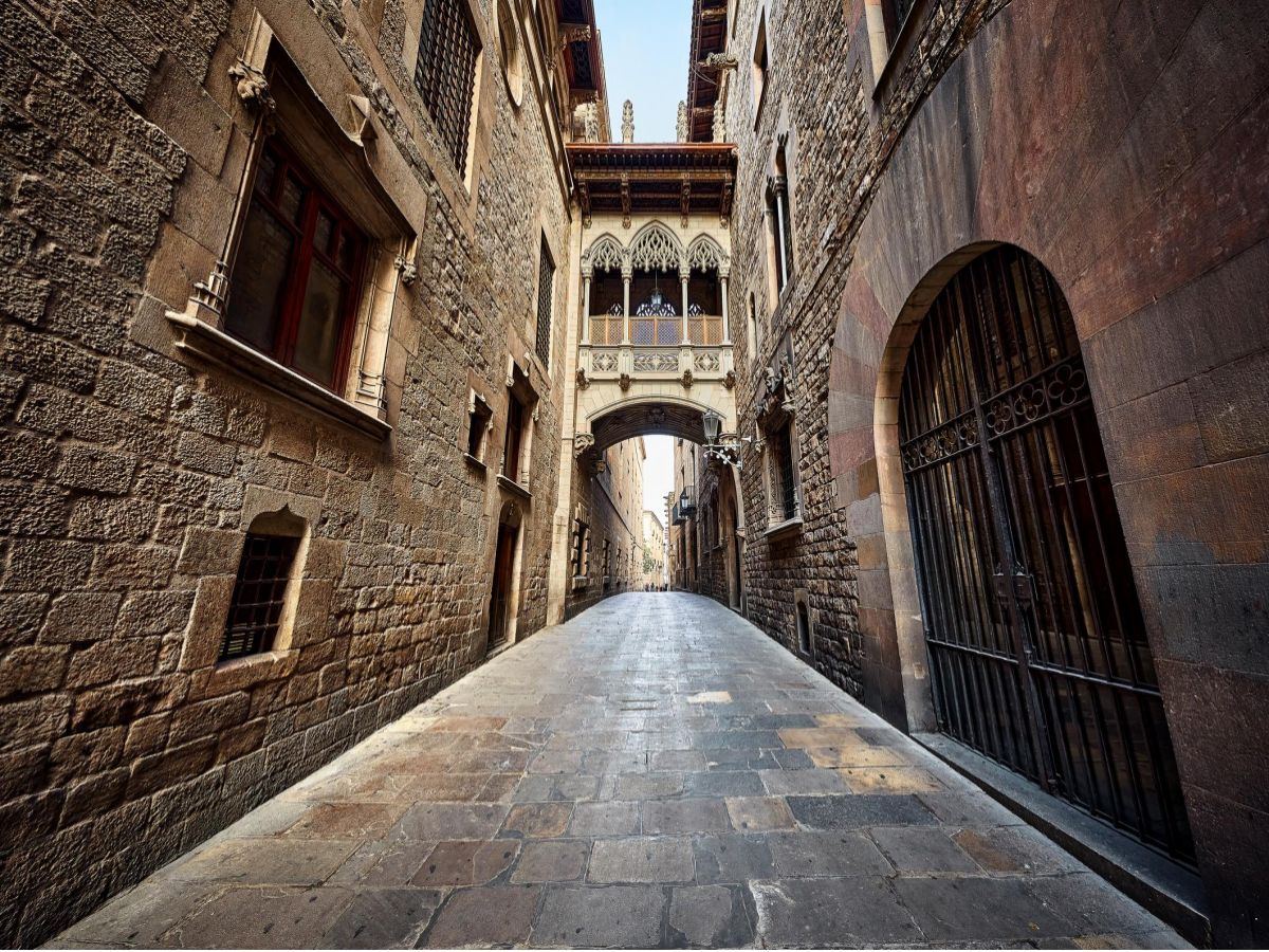 Medieval streets and architecture in Barcelona’s Gothic Quarter