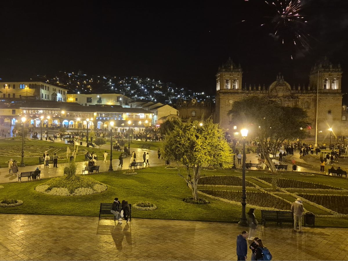 Cusco Plaza de Armas with historic buildings and surrounding hills